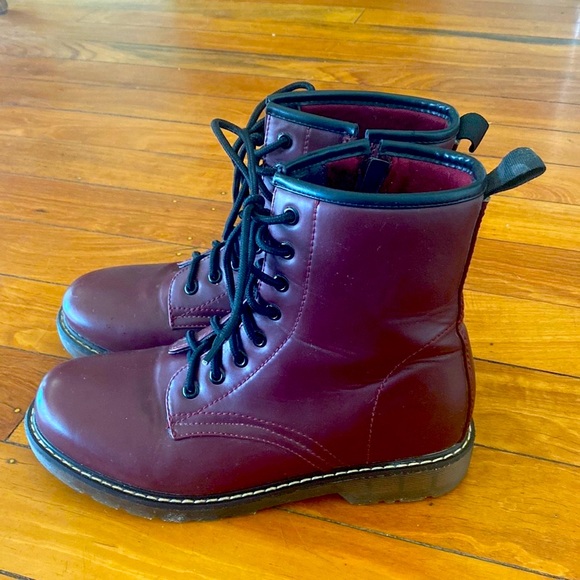Maroon lace up boots, Doc Marten style, non-leather. - Picture 2 of 5